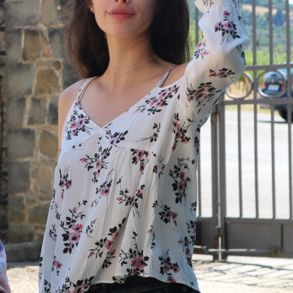american eagle white floral blouse